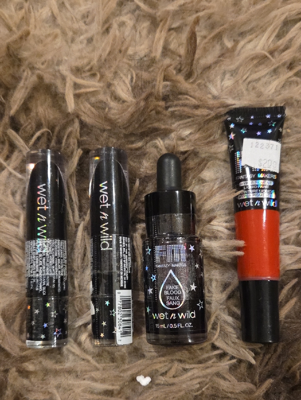 wet n wild Red Lip Paint & Special Effects Makeup Set